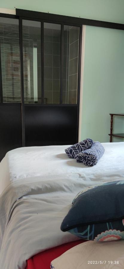 B&B En Plein Coeur De La Foret Artiguelouve Zewnętrze zdjęcie
