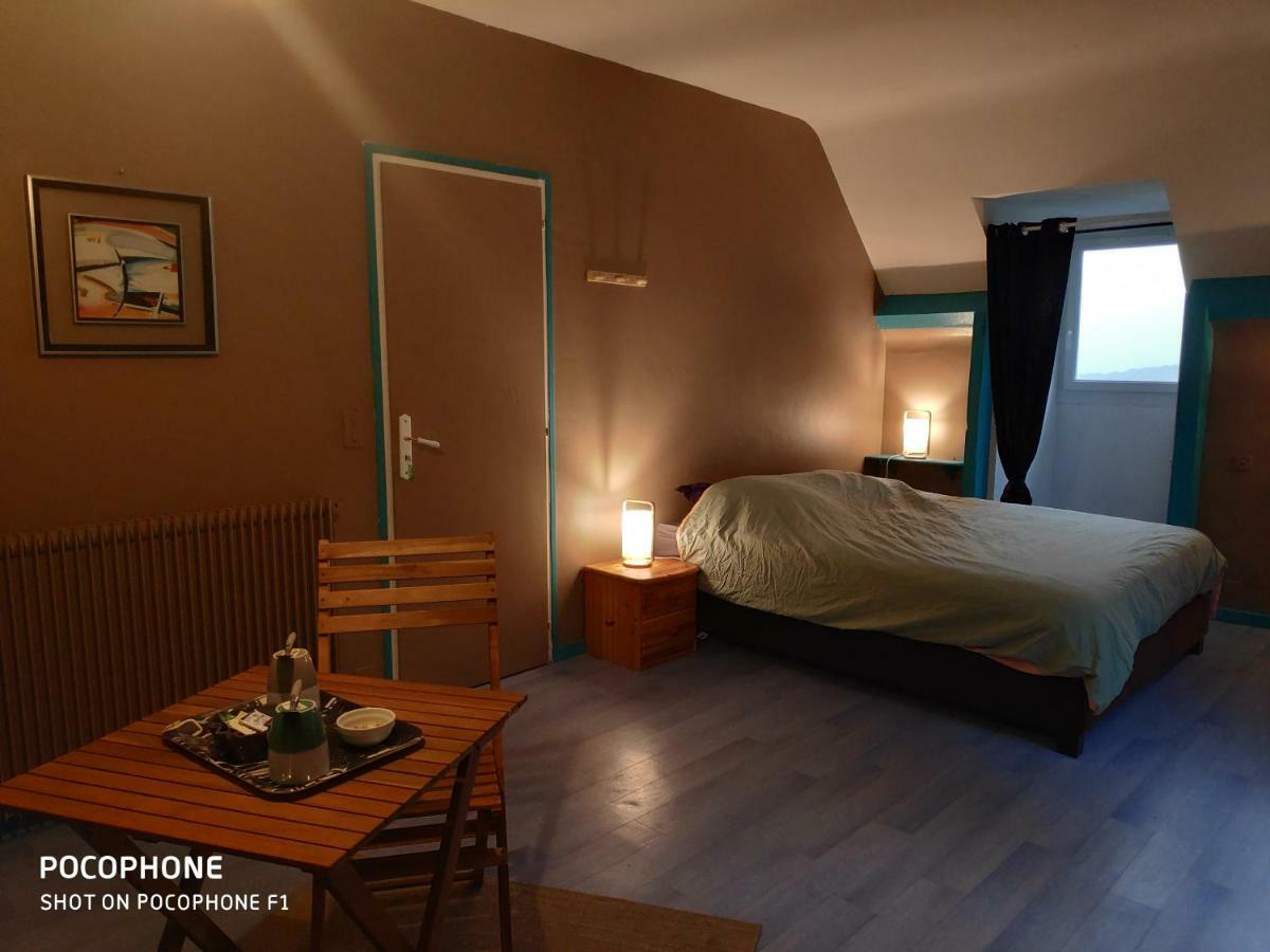 B&B En Plein Coeur De La Foret Artiguelouve Zewnętrze zdjęcie