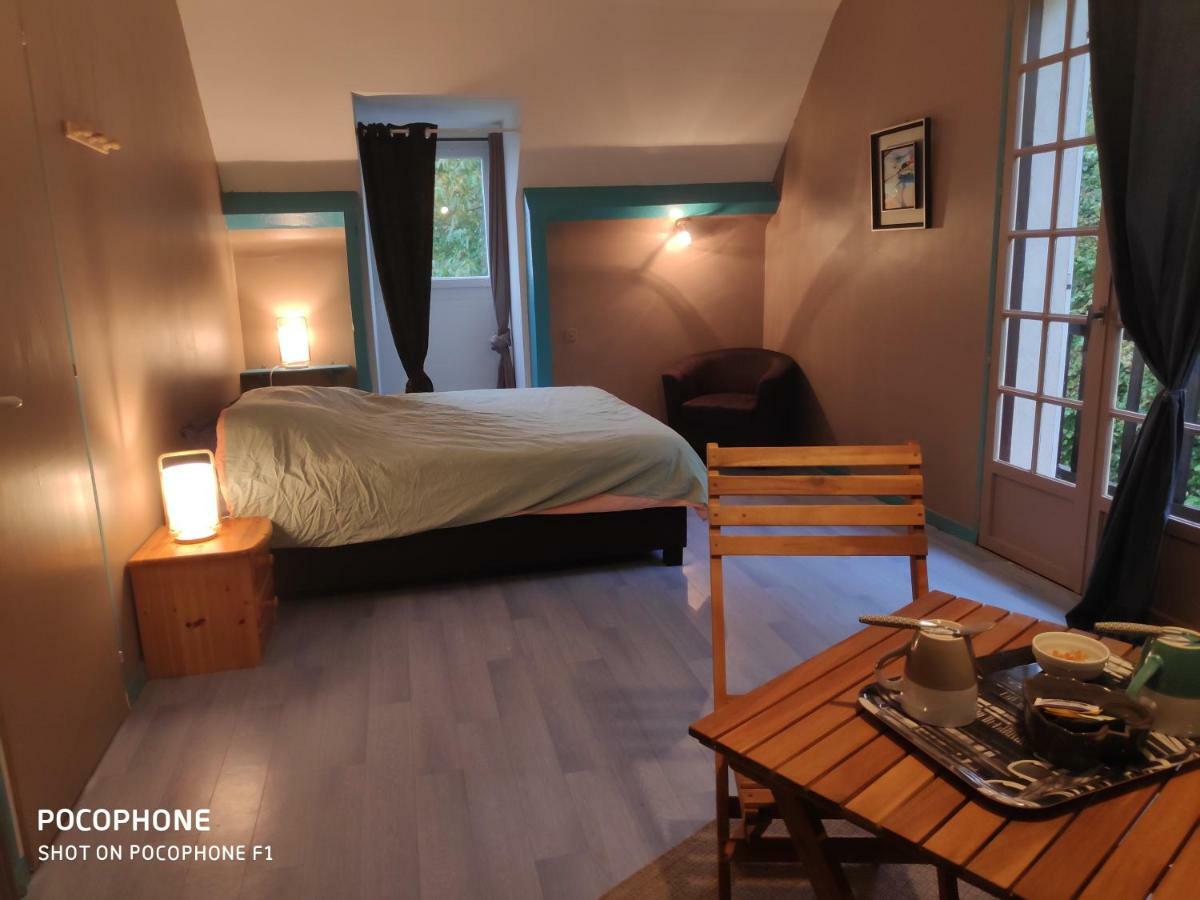 B&B En Plein Coeur De La Foret Artiguelouve Zewnętrze zdjęcie